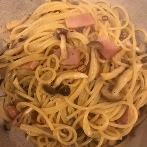 しめじとベーコンのパスタ★